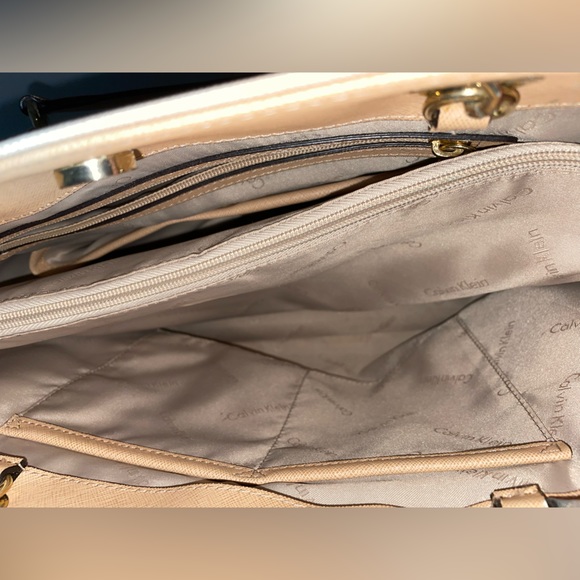 🤎🤎CALVIN KLEIN Tote Bag🤎🤎 - Picture 5 of 7